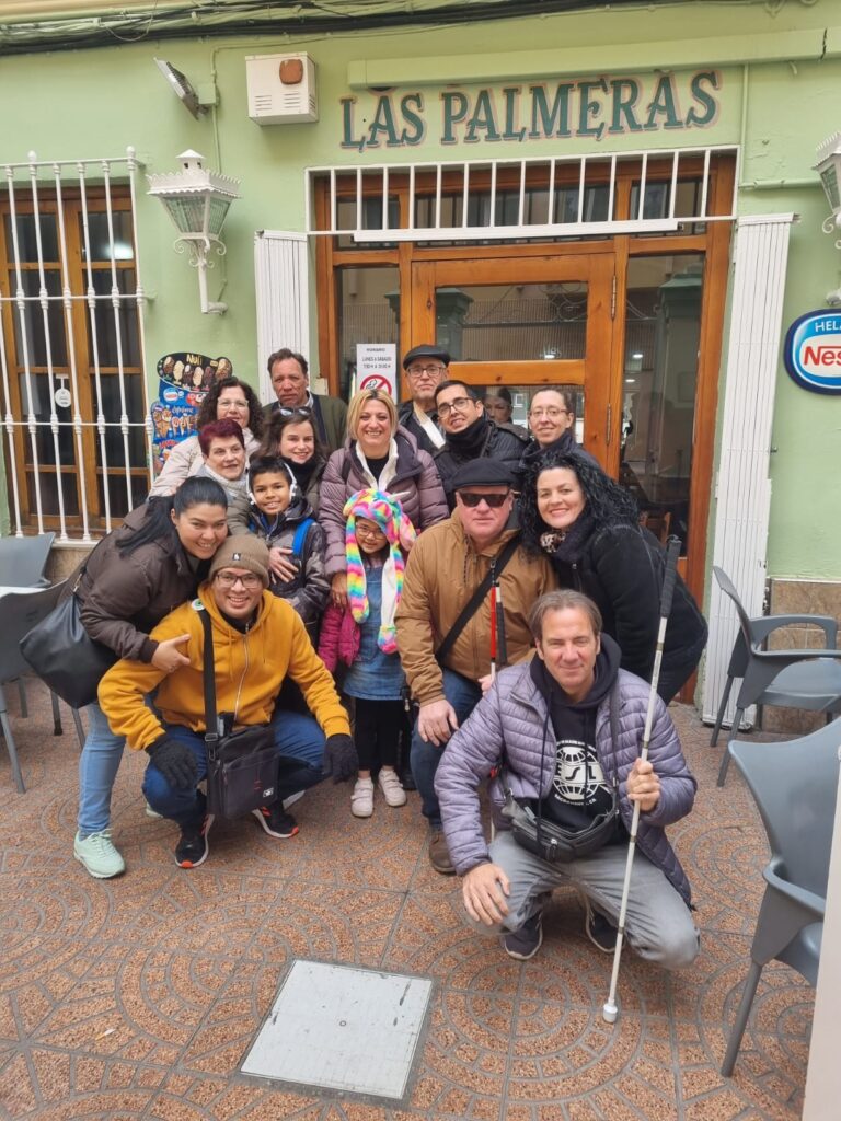 Foto de grupo en visita a Benimamet